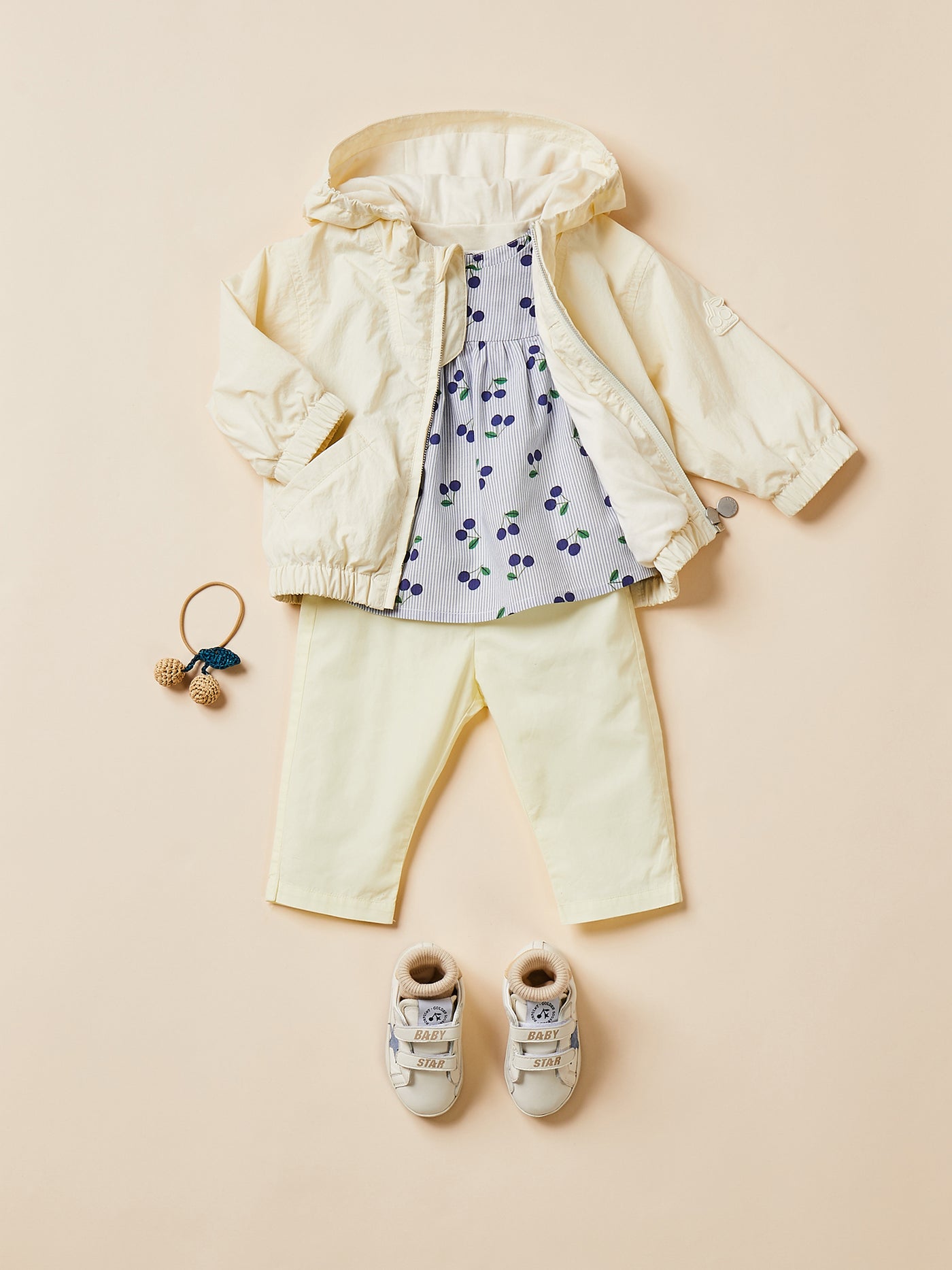 Baby girl's look summer 2024 yellow raincoat