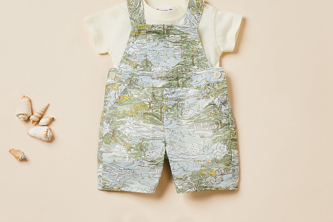 Baby boy's look summer 2024 patterned overalls
