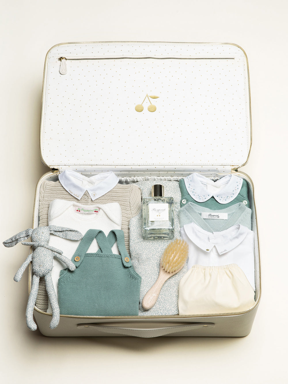 Large birth suitcase for boys