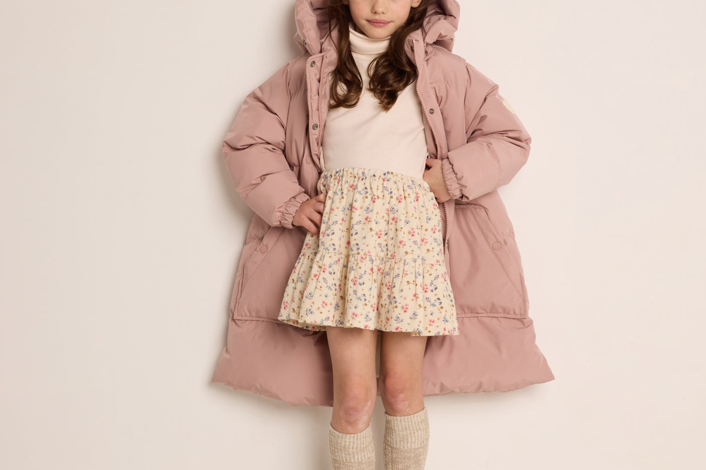 Winter 2023 girl's look long jacket