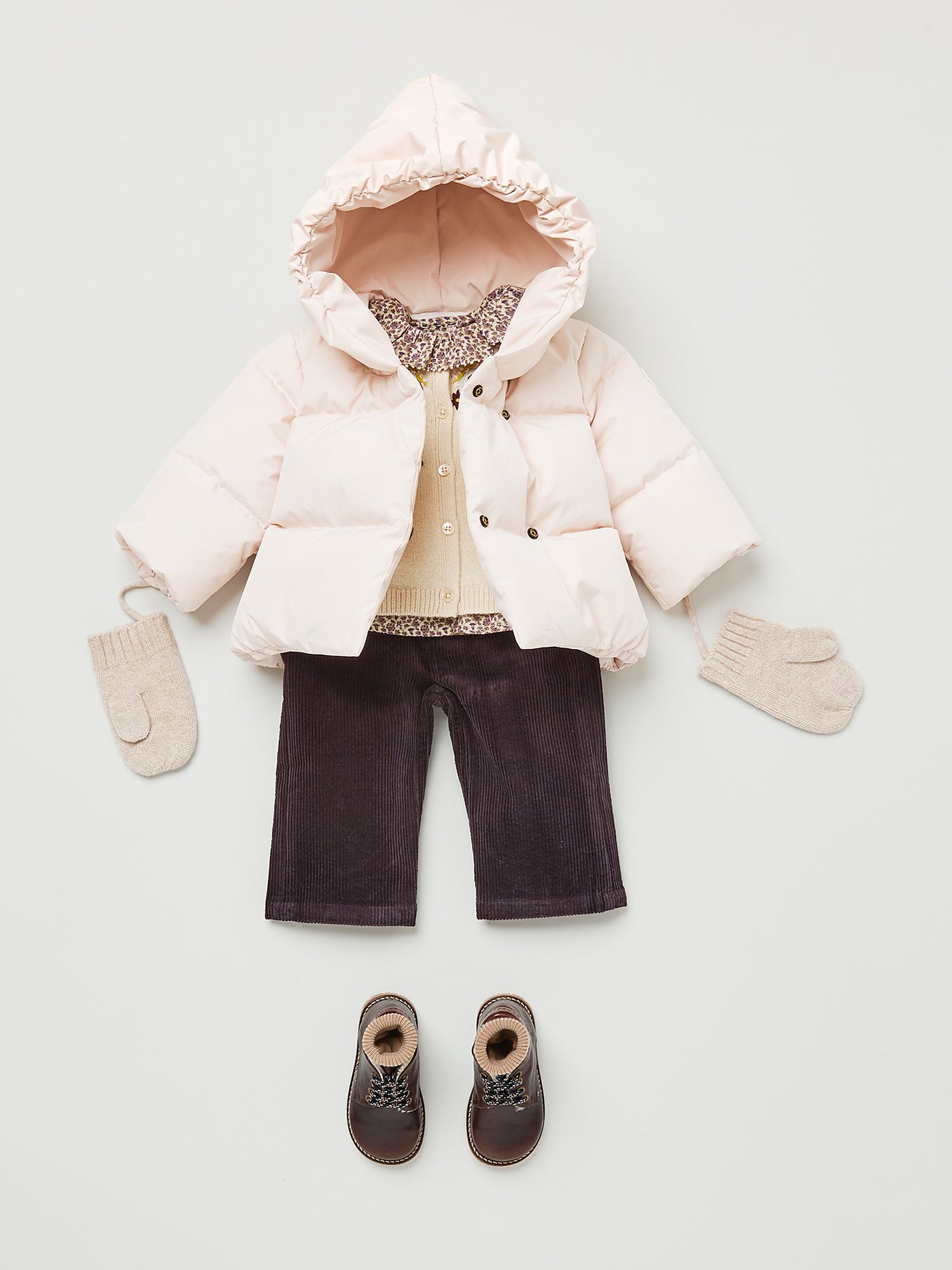 Baby girl winter 2023 pink vest look