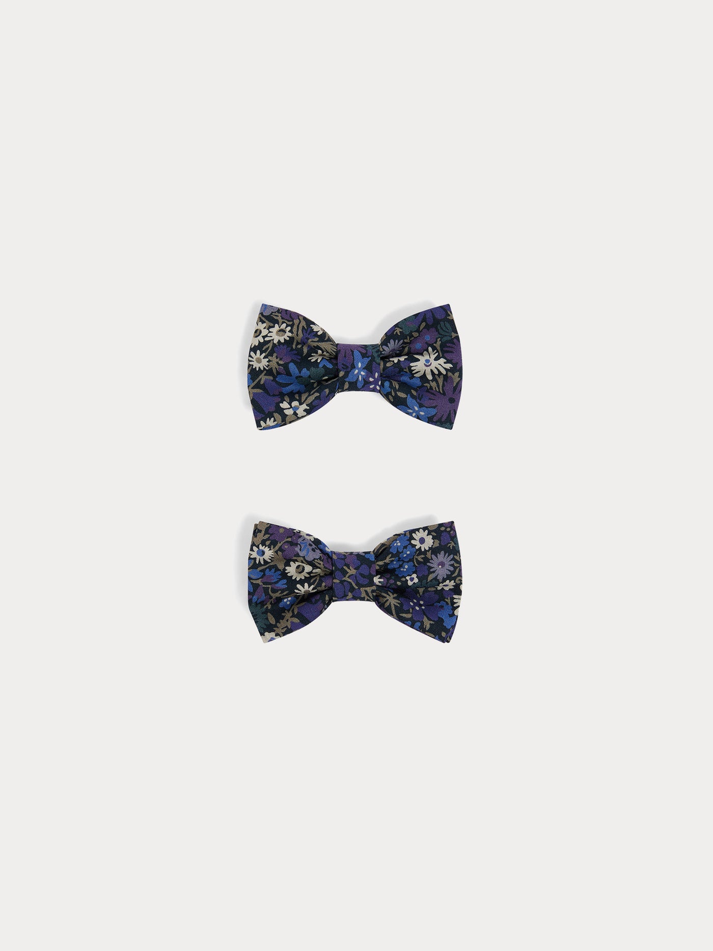 Tutu-Haarspangen aus blauen Liberty-Stoffen