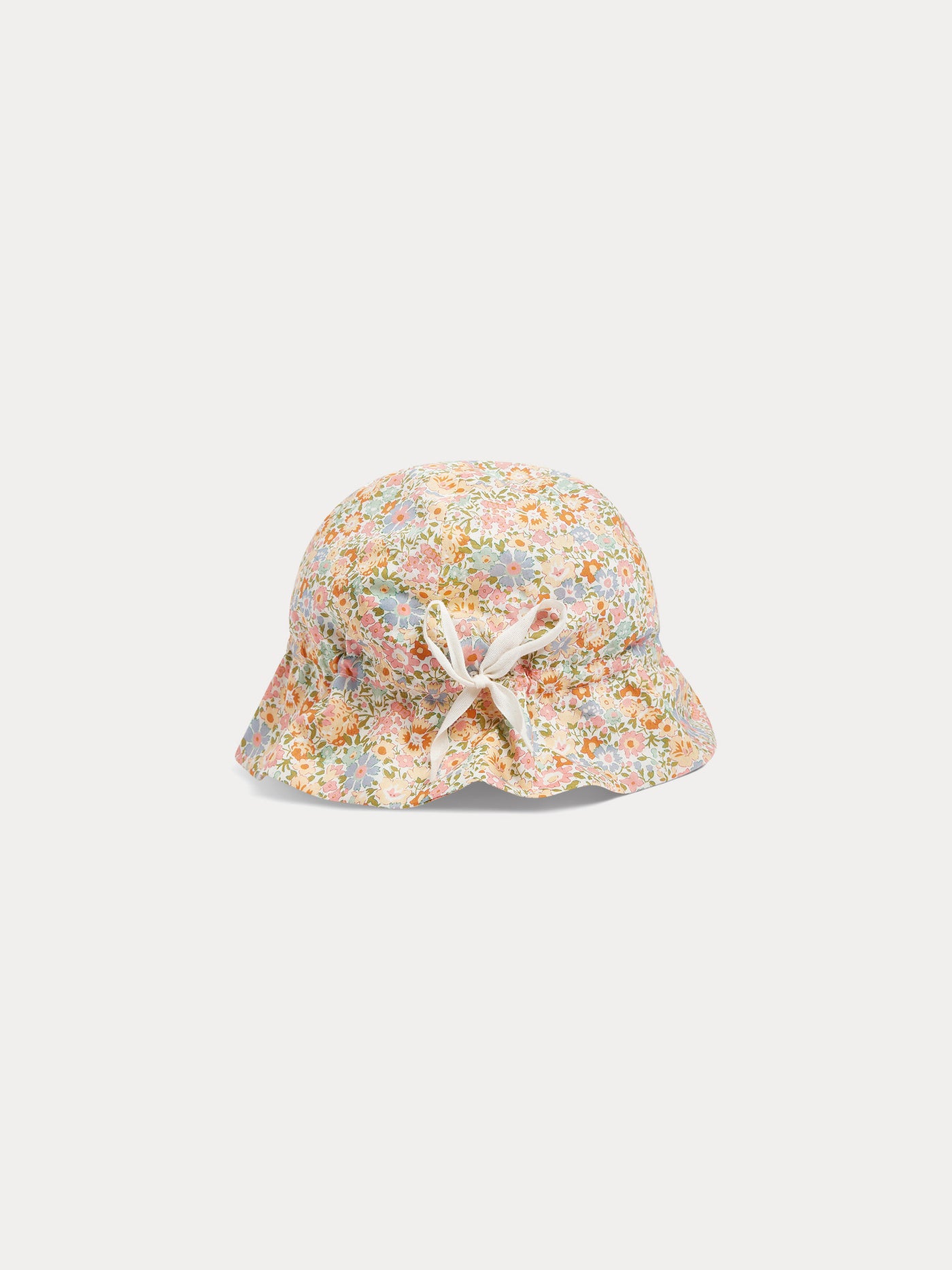 Grigri-Hut mit Bändern aus Liberty-Stoffen