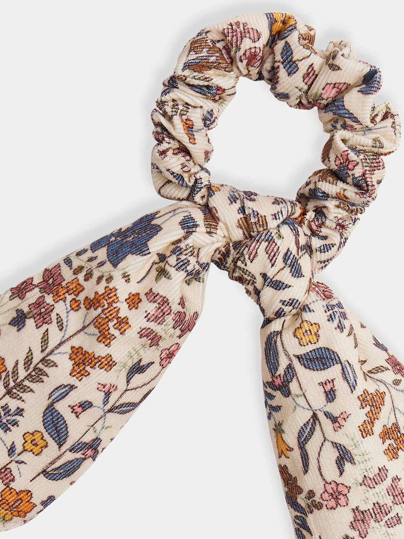 Maxinoeud scrunchie in Liberty fabric