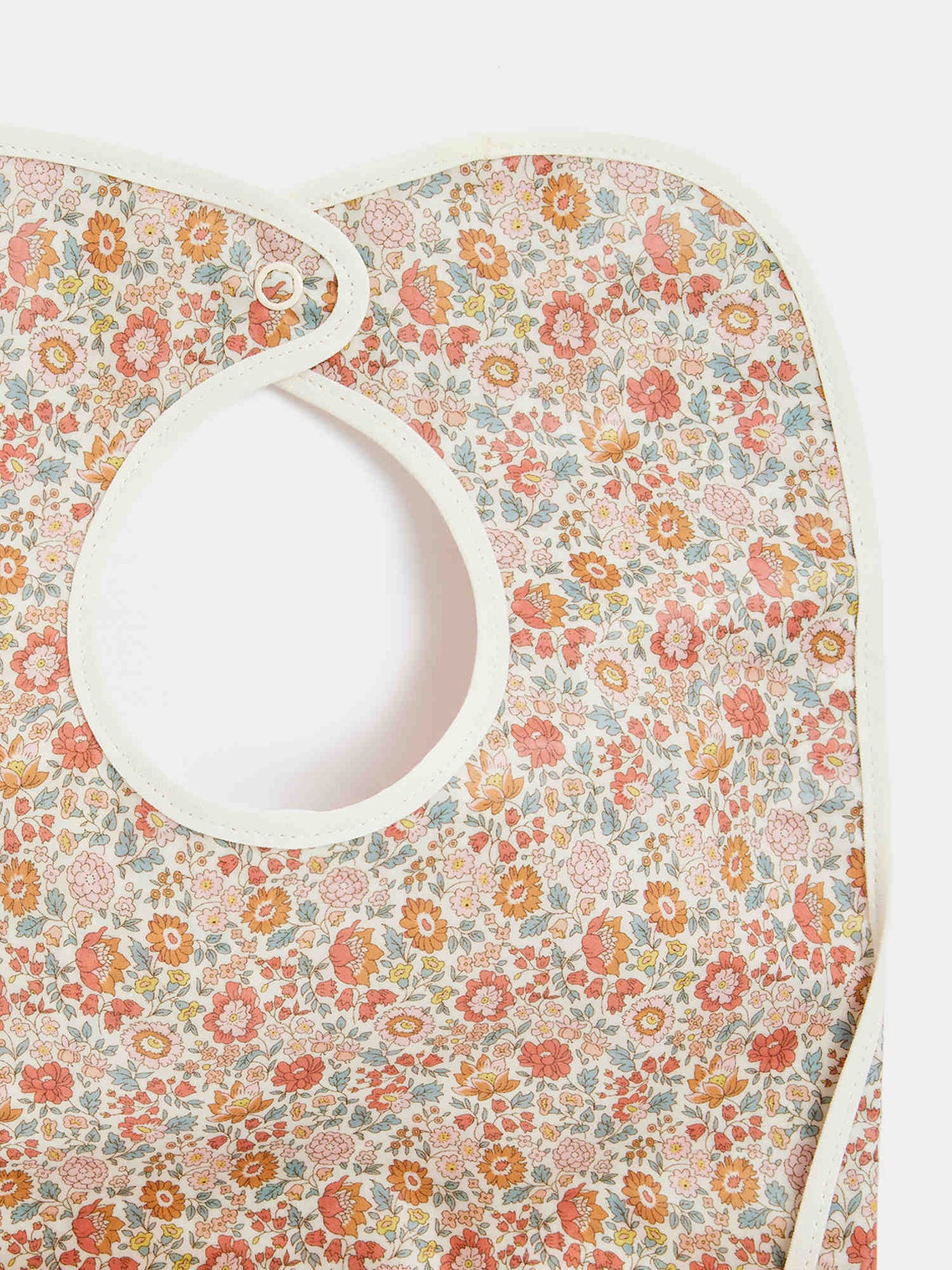 Clip bib in coated Liberty fabric